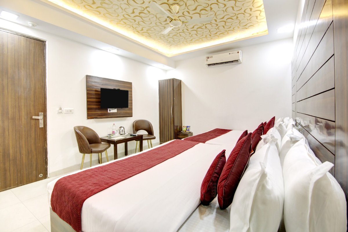 Hotel Devrana Delhi Airport 22